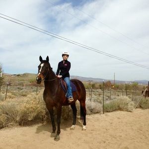 Meet your Posher, Lauren